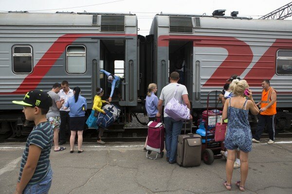 The team arrive into Khabarovsk.